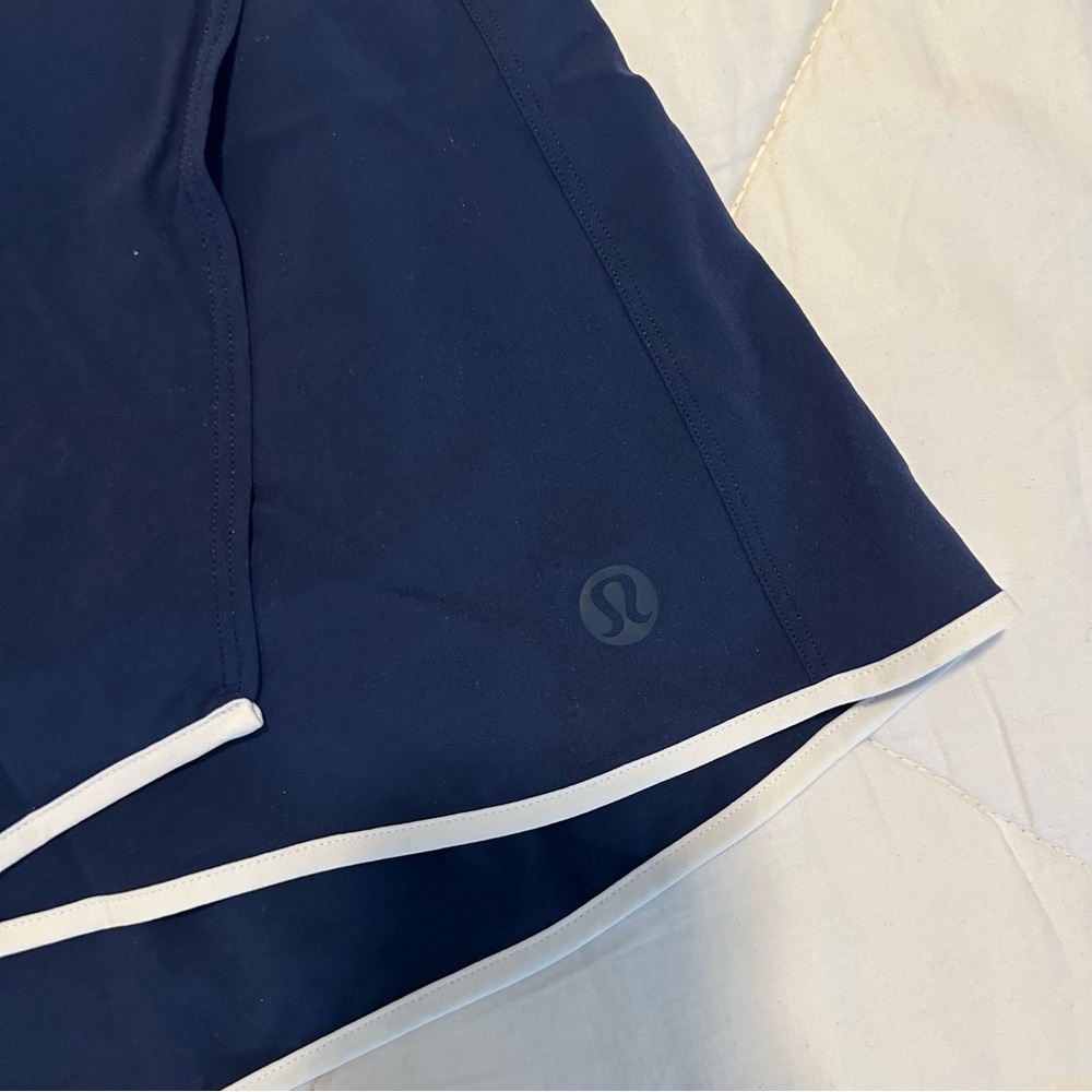 NWOT Lululemon navy skirt XS - Picture 4 of 7